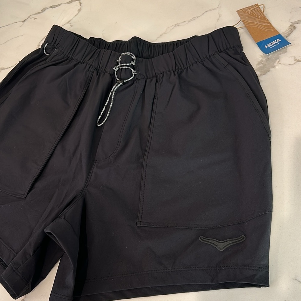 HOKA Moabi River Shorts BLACK Inseam 5.5” Size SMALL Brand New with Tags - Picture 4 of 11